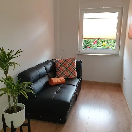 Holiday home Mit Sommerpool, Terrasse Und Glashaus *