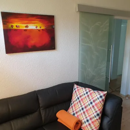 Mit Sommerpool, Terrasse Und Glashaus Jesewitz