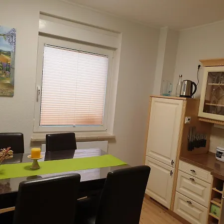 Mit Sommerpool, Terrasse Und Glashaus Dom wakacyjny Jesewitz