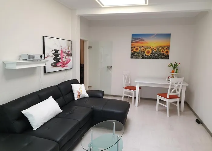 Mit Sommerpool, Terrasse Und Glashaus * Jesewitz