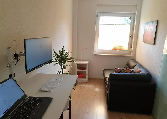 بيت للعطل Mit Sommerpool, Terrasse Und Glashaus Jesewitz